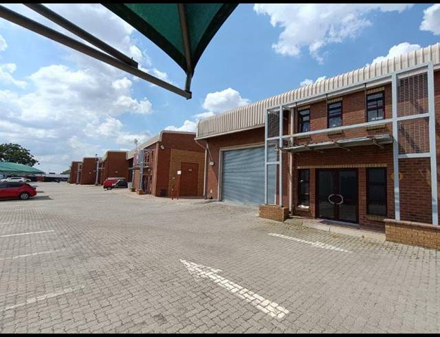 INDUSTRIAL PROPERTY TO RENT IN HALFWAY HOUSE